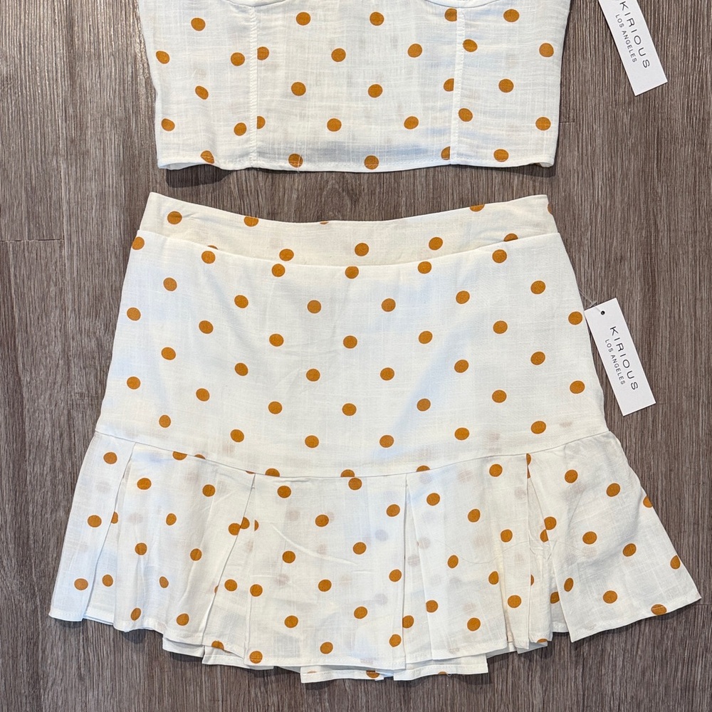 Stylish White and Orange Polka Dot Skirt Set - Picture 4 of 10